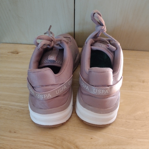 U.S. Polo Assn. Women’s Mauve Athletic Sneakers – Size [6.5w] - Picture 3 of 8
